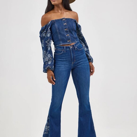 Women's Wrangler Denim Cropped Blouse in Dark Denim - SM - Picture 1 of 5